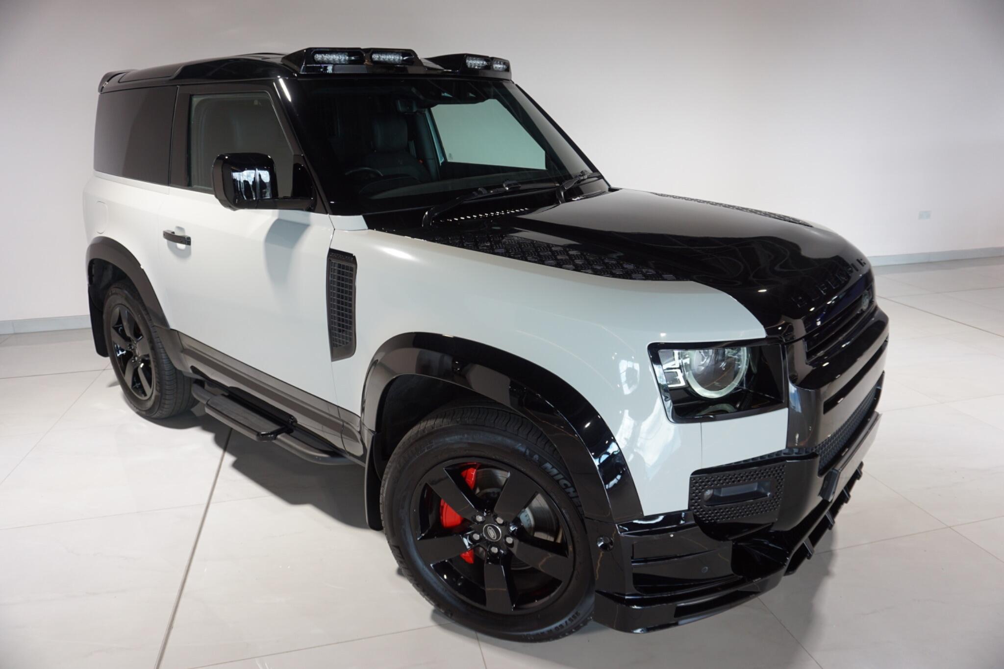 Land Rover Defender 90 3.0 D300 MHEV X-Dynamic HSE Hard Top SUV 3dr Diesel Auto 4WD SWB Euro 6 (s/s) (300 ps)